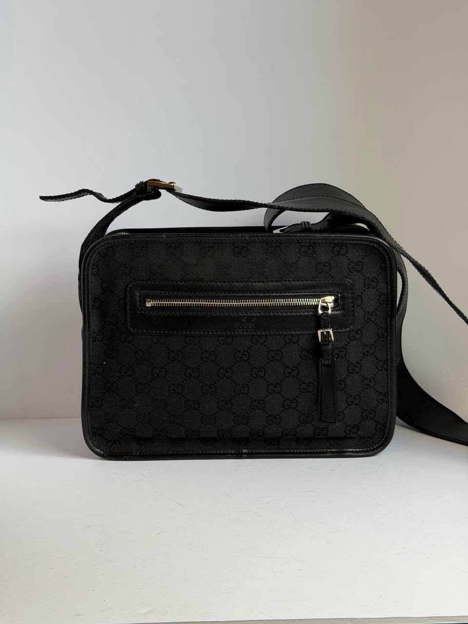 Gucci Gg Monogram Canvas/Leather Black Crossbody Shoulder Messenger Bag